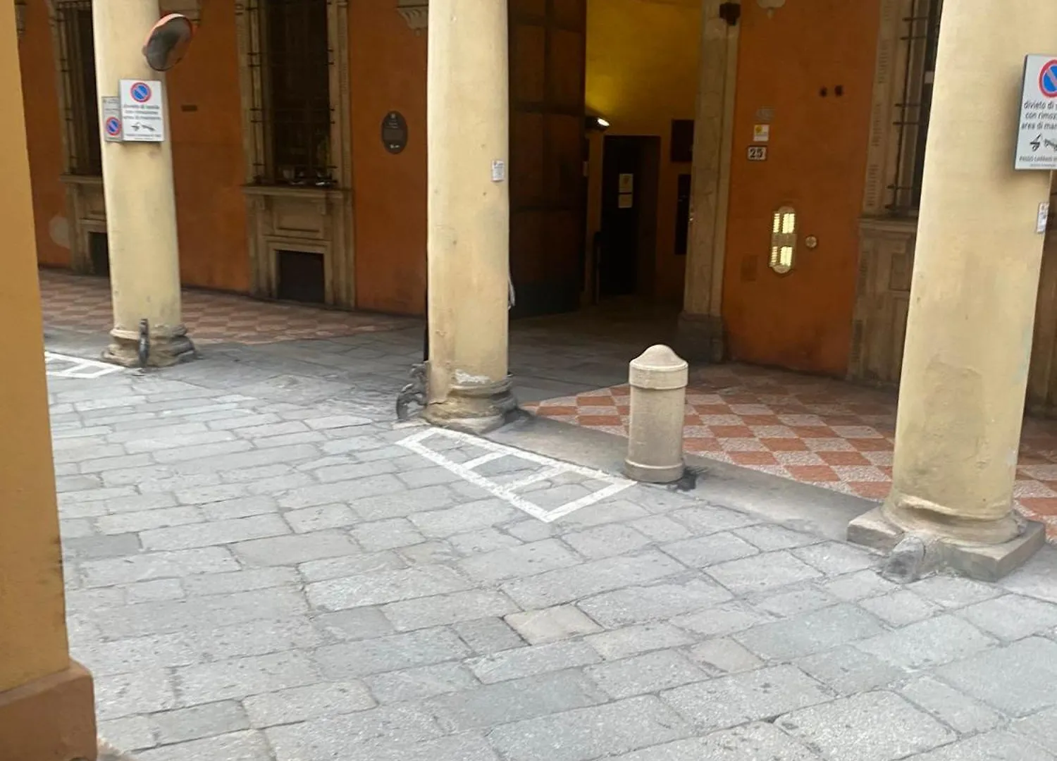 Palace '700 Rooms And Suites Bologna Italy